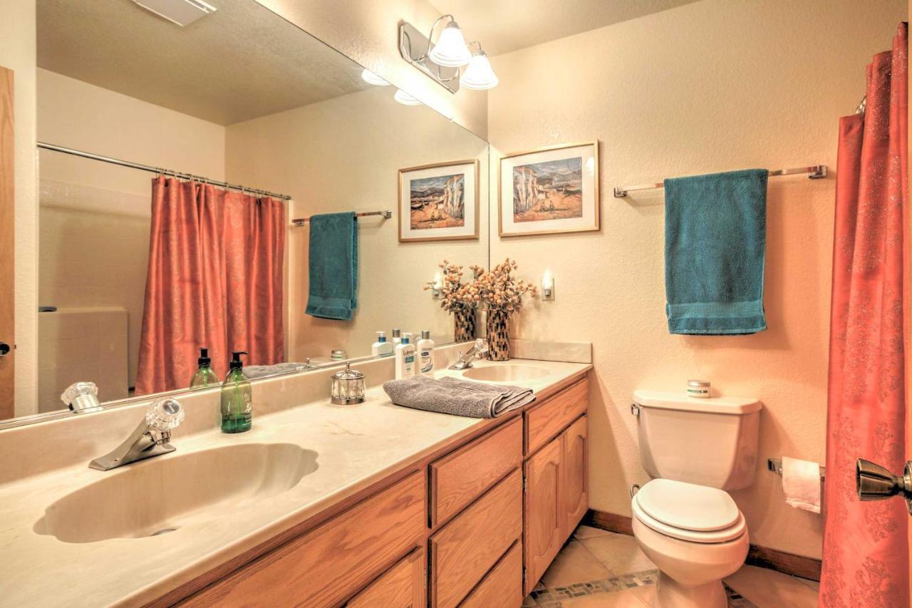 Spacious Kelseyville Home With Large Lakefront Deck! Kültér fotó